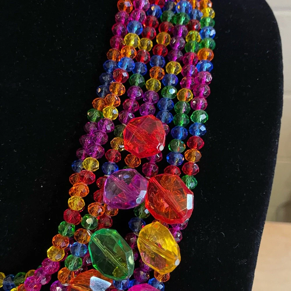 Sassy Jones Multicolor Beaded Necklace - Picture 5 of 9